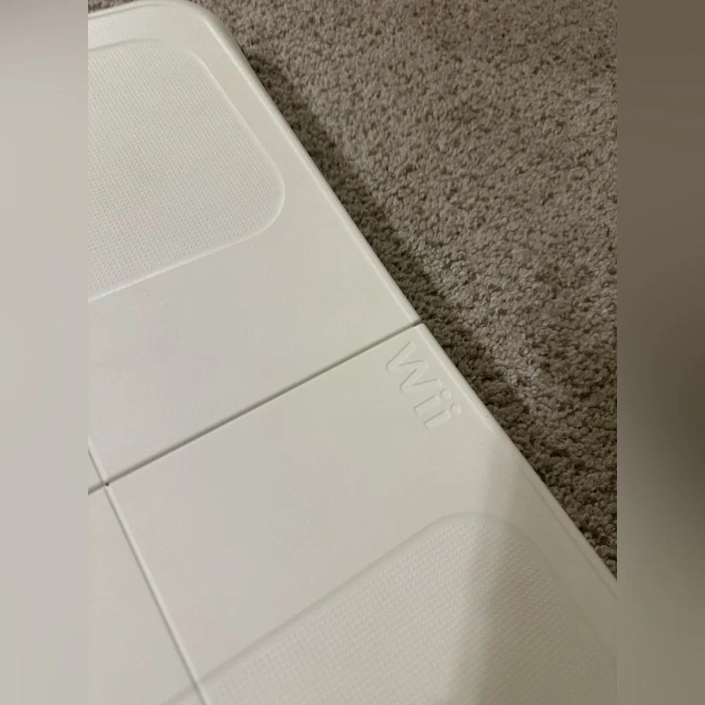 White Wii Fit Balance Board Nintendo Exercise Fitness Controller (Board Only)